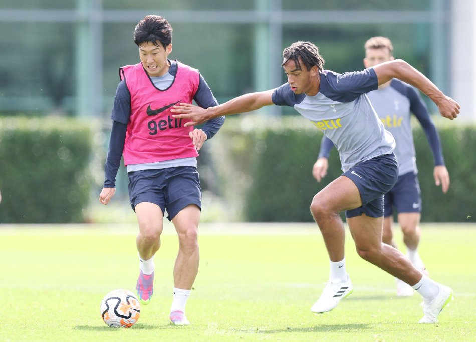 教练团队成 教练团队成