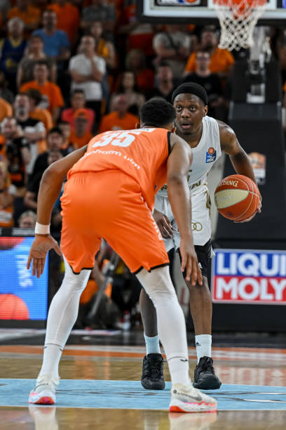 办热身赛 办热身赛