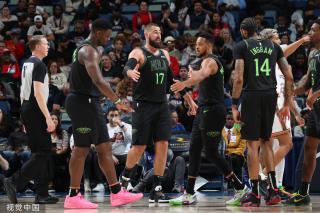 面临严峻考 面临严峻考